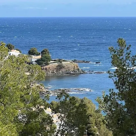 El Valles Sea View Apartment